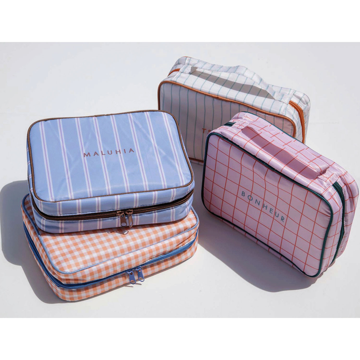 カラリップ 吊り下げポーチ