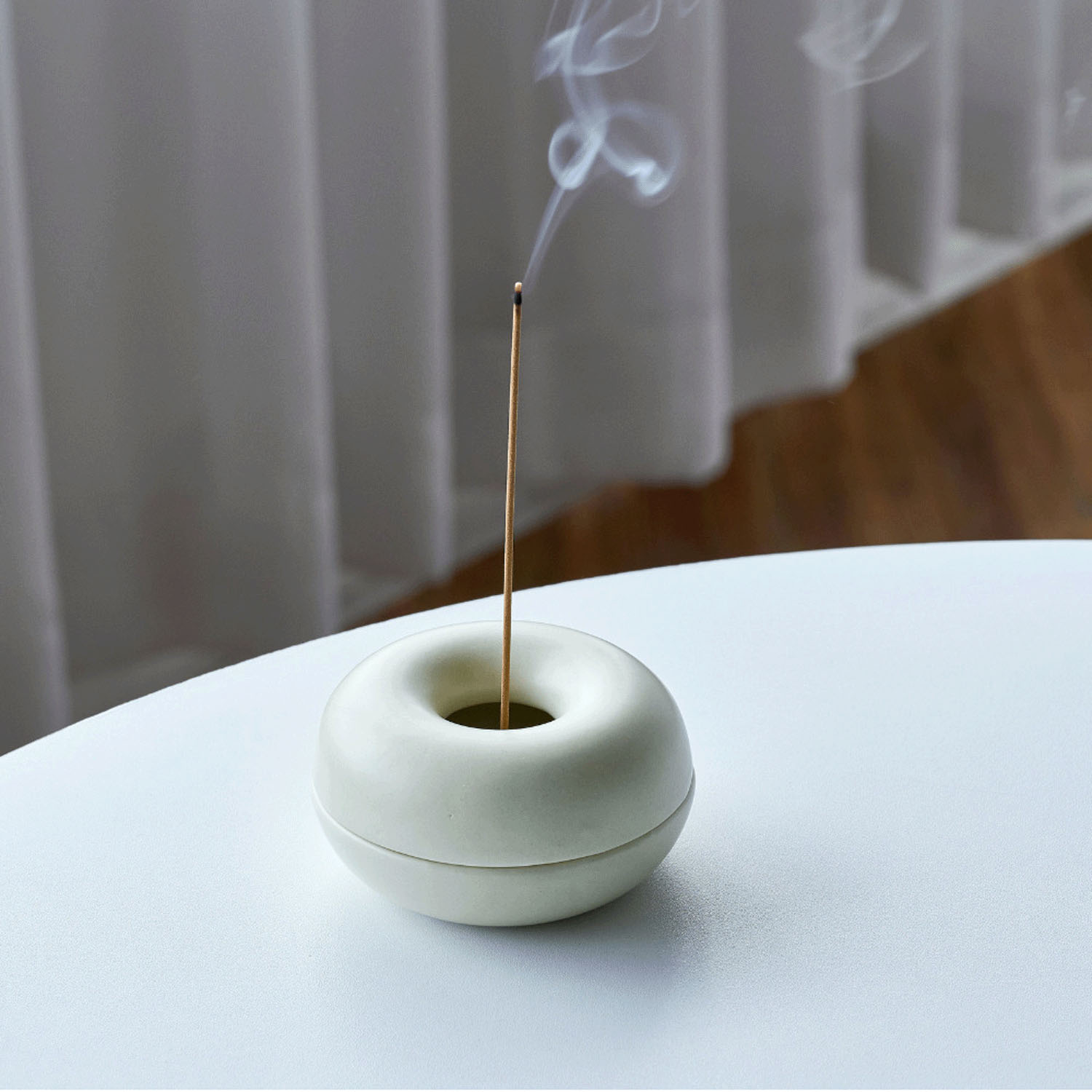 灰をためて捨てられる 陶器のベーグル香立て - 画像13