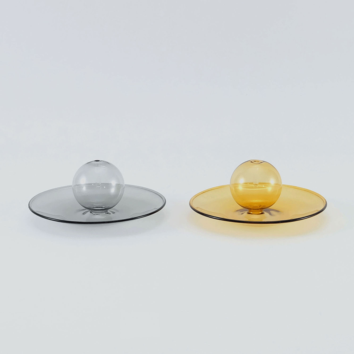 落ちる灰を受け止めるガラスの香立て - 画像4