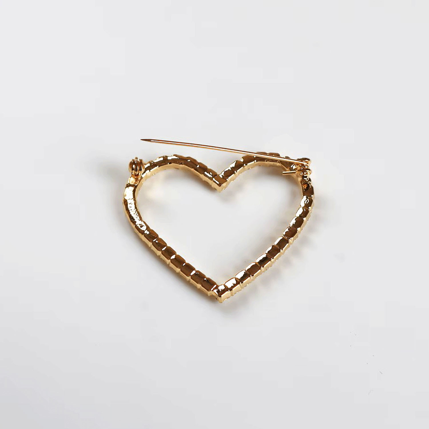 日本製 ビジューオープンハートブローチ - 画像5