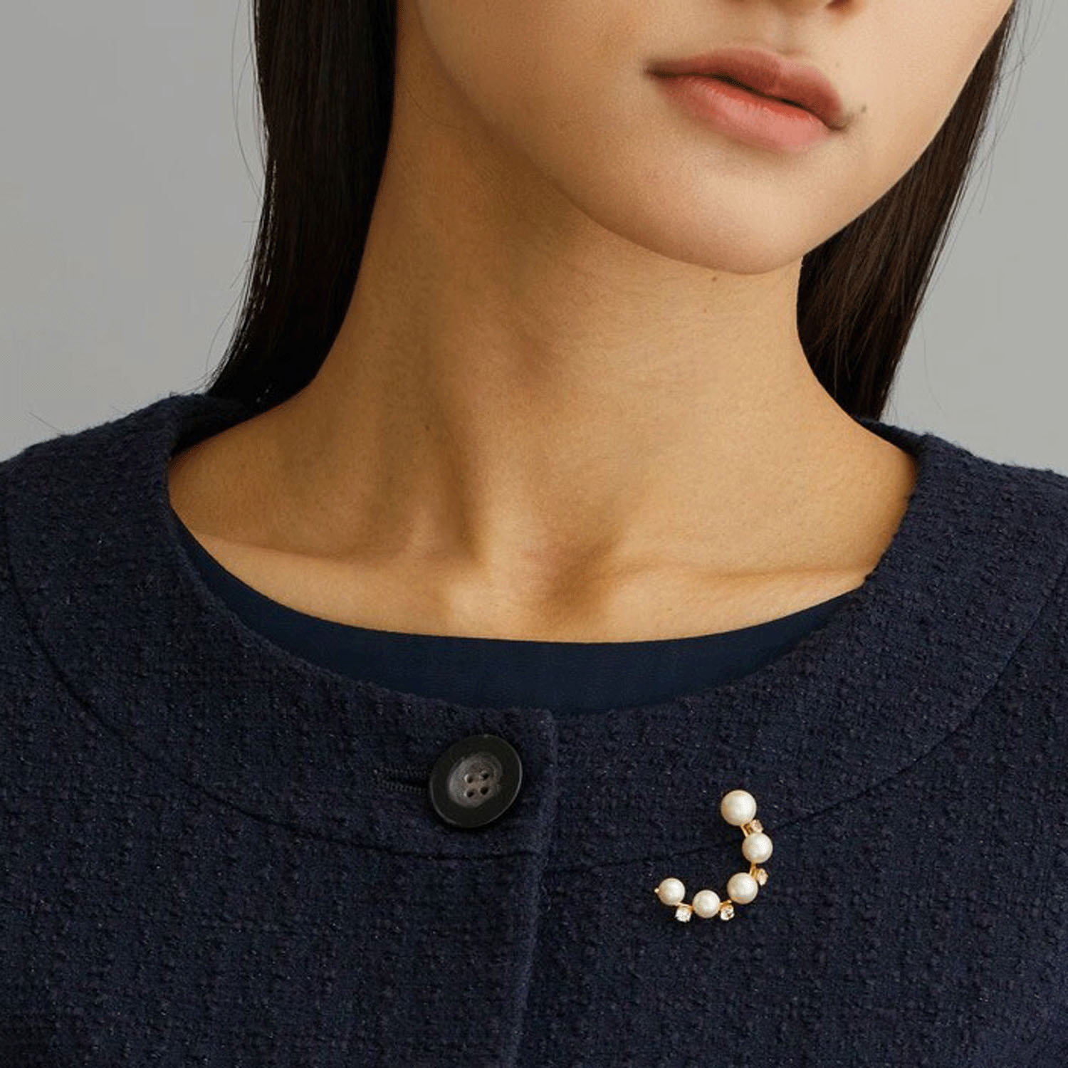 日本製 クレッセントパールビジューピンブローチ - 画像3