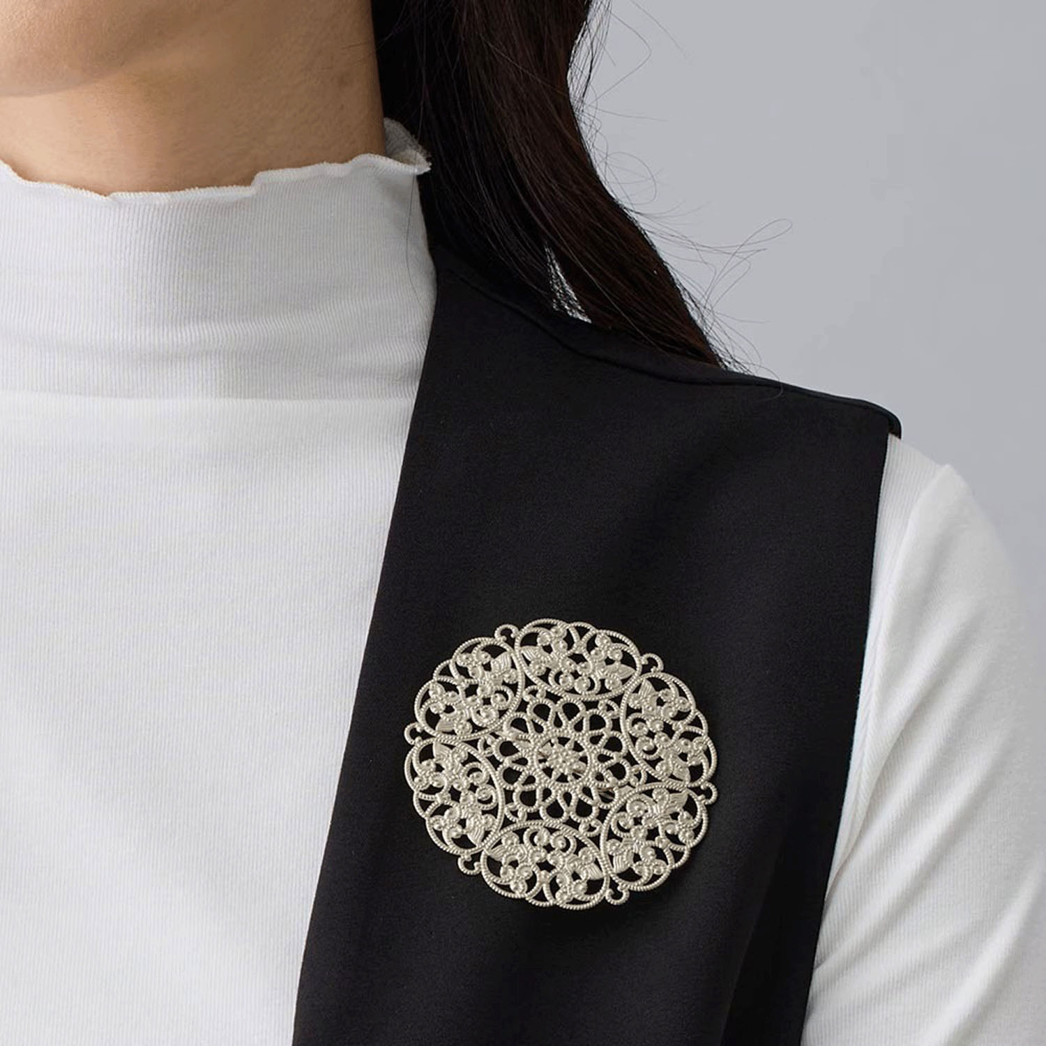 日本製 アラベスクブローチ - 画像7