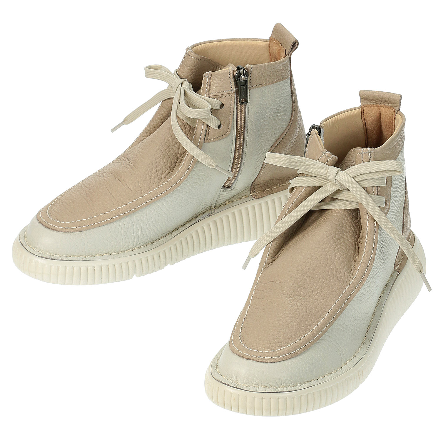 ハイカットシューズ