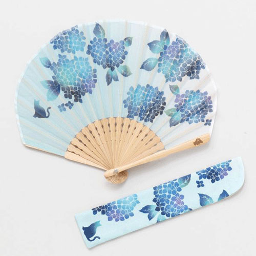 あじさい猫扇子 水色