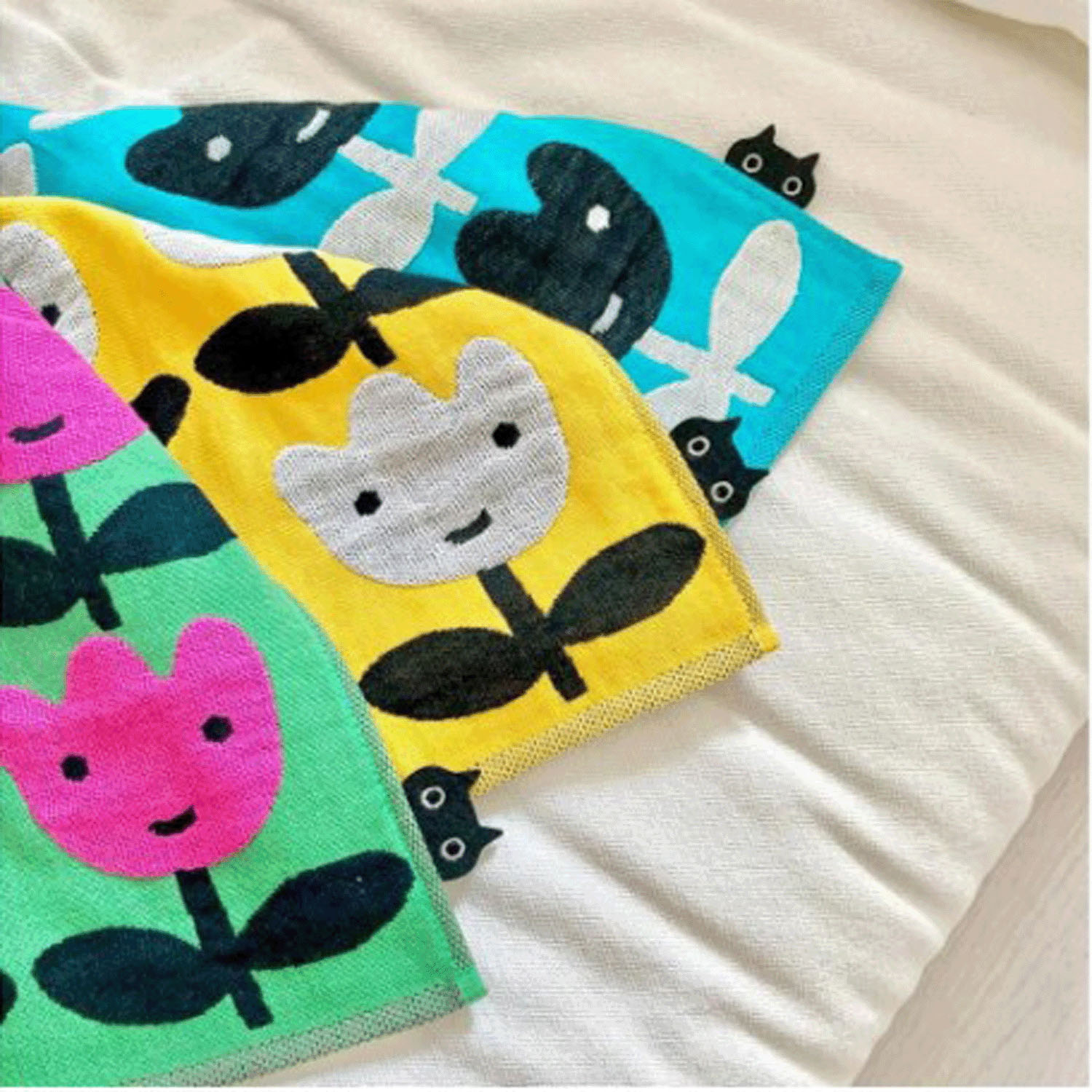 マタノアツコ 3重ガーゼハンカチ チューリップ - 画像1