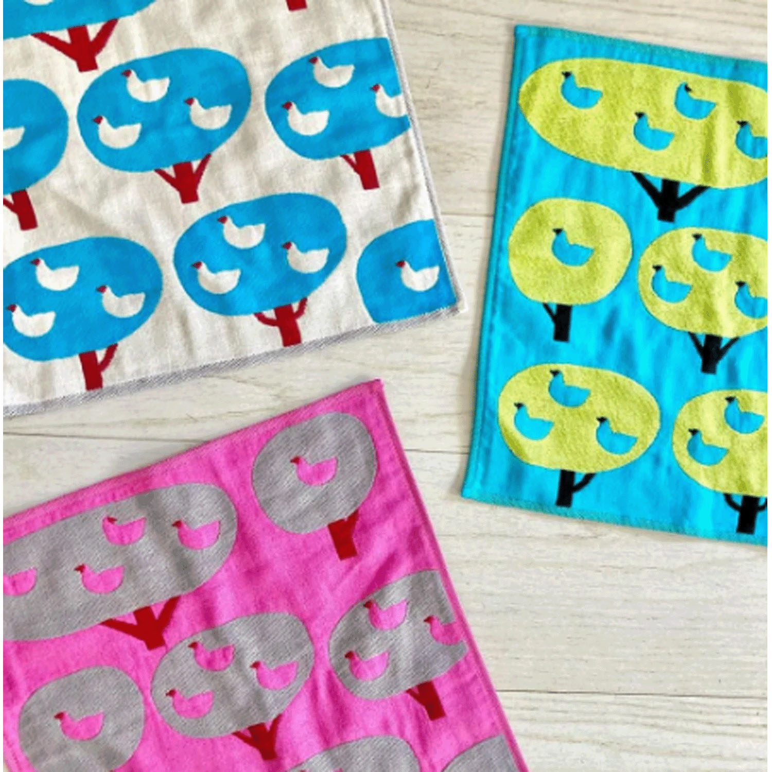 マタノアツコ 3重ガーゼハンカチ 小鳥の森 - 画像1