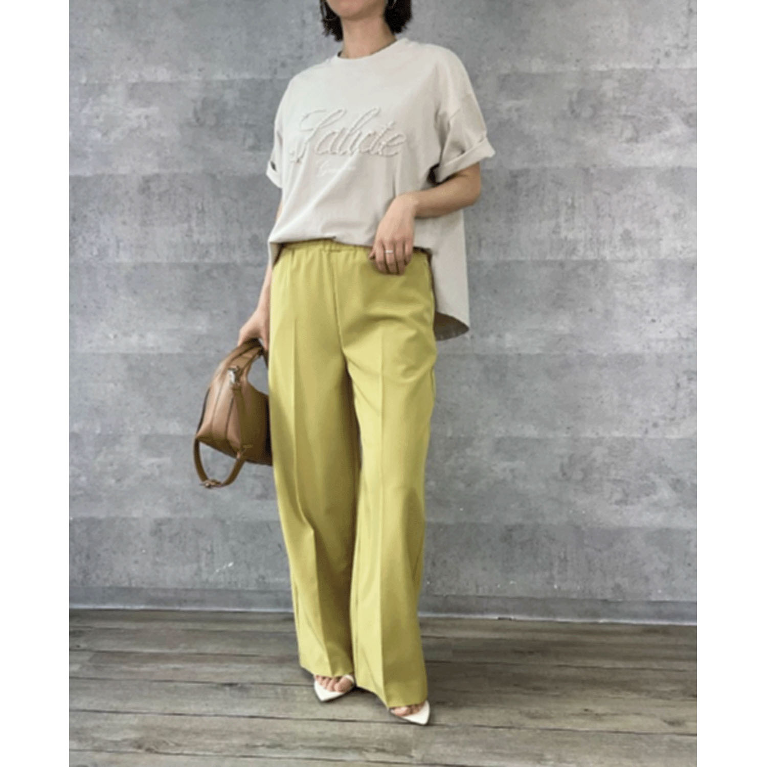 Anna Kerry パールロゴTシャツ - 画像3