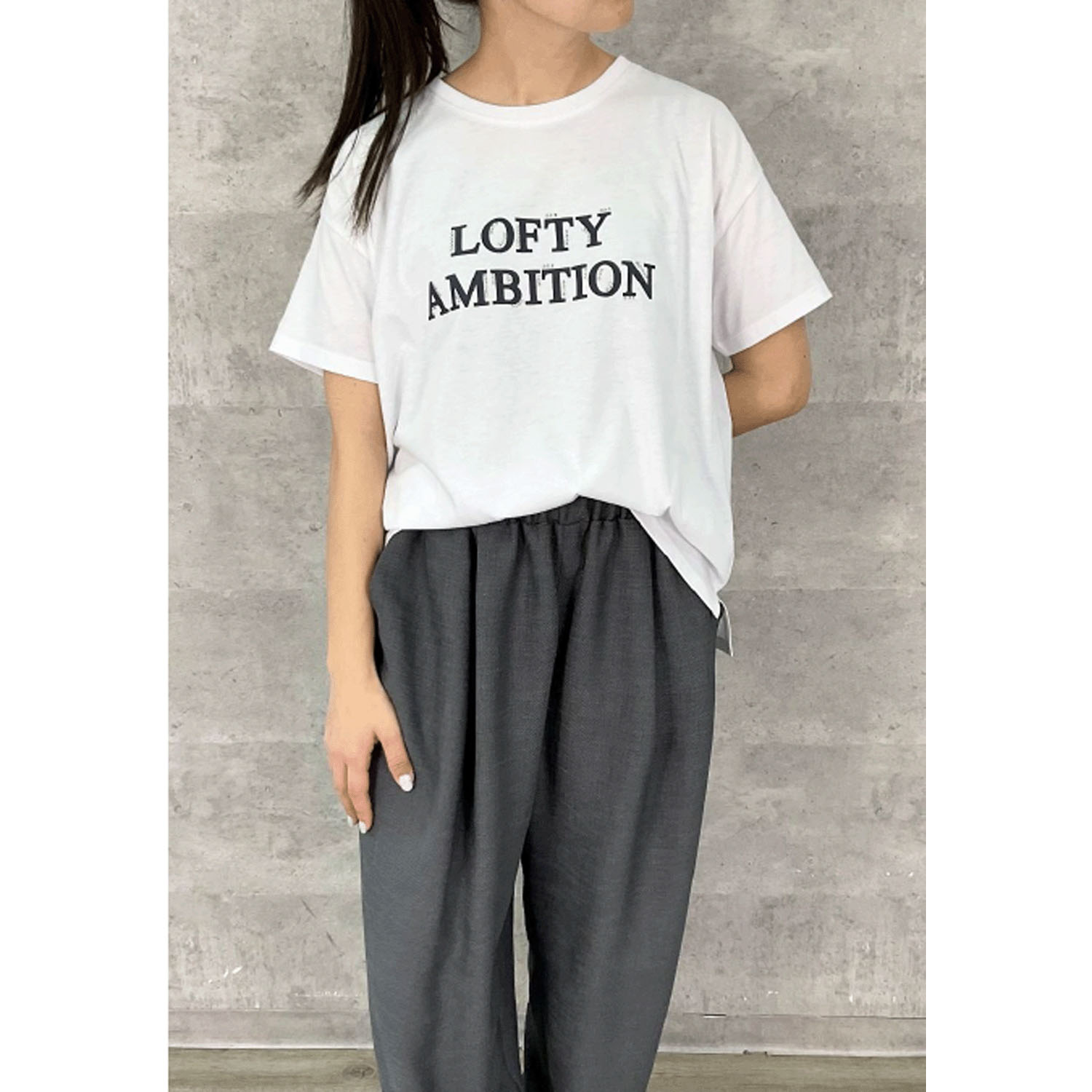 Anna Kerry ホットフィックスロゴTシャツ - 画像6