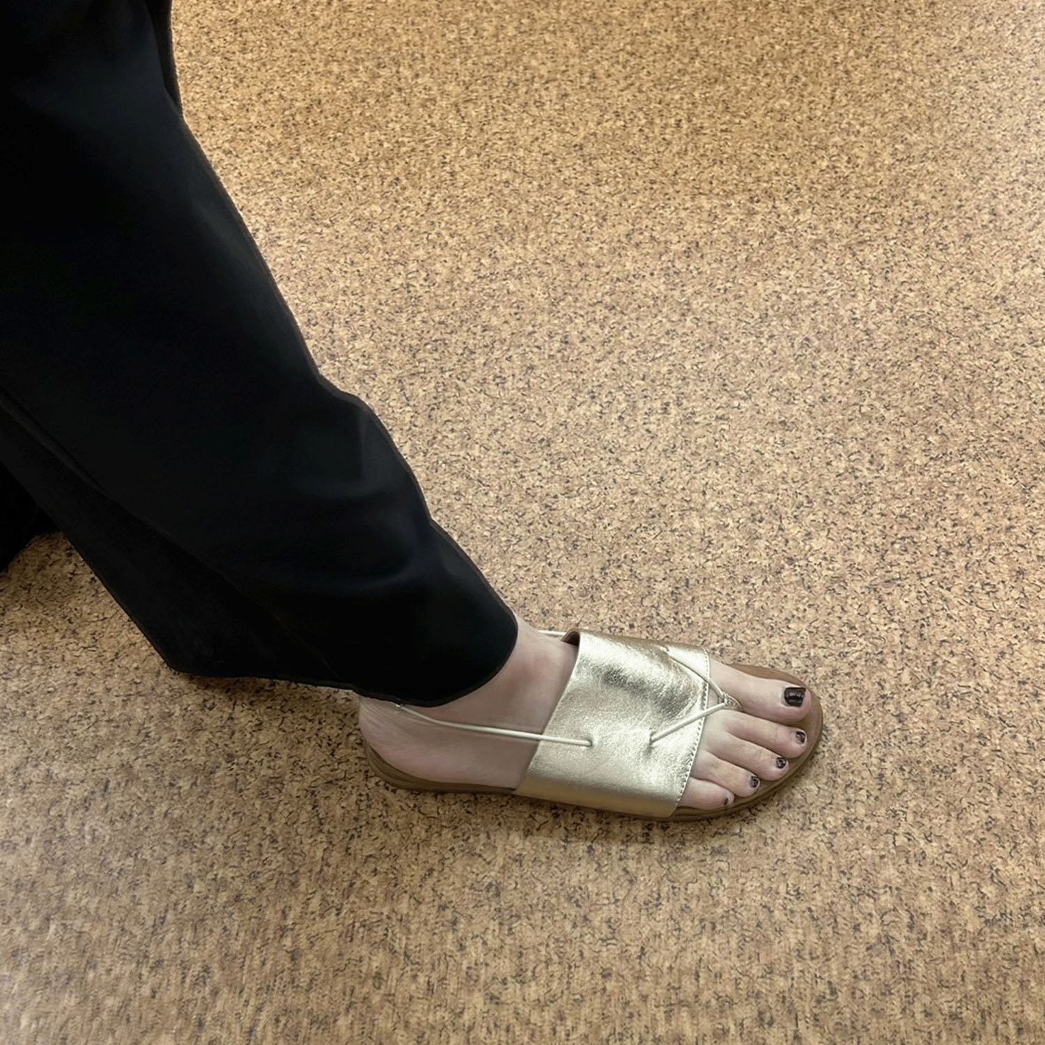 BARI トングサンダル - 画像7