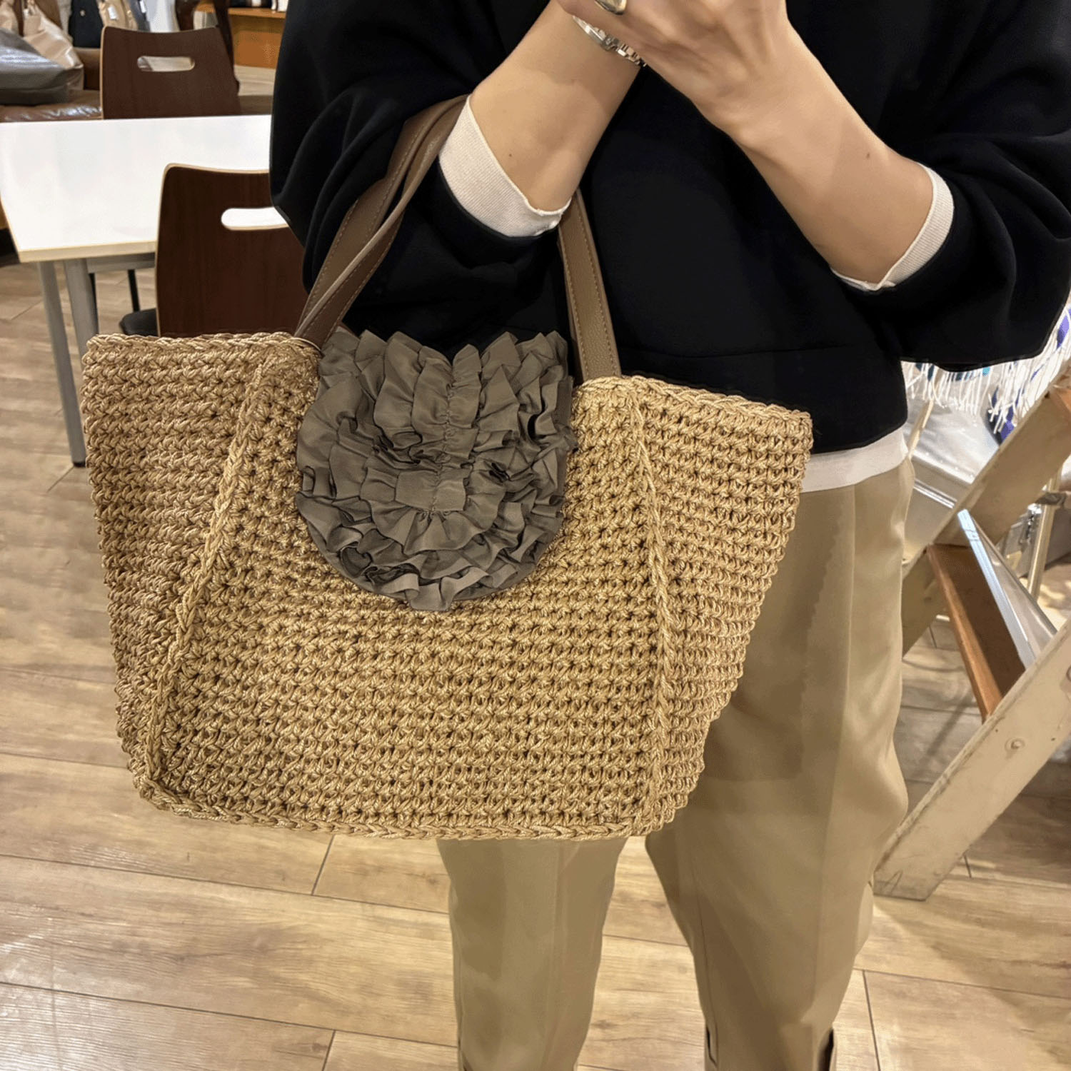 cachecache フリルフラップスクエアトート - 画像1