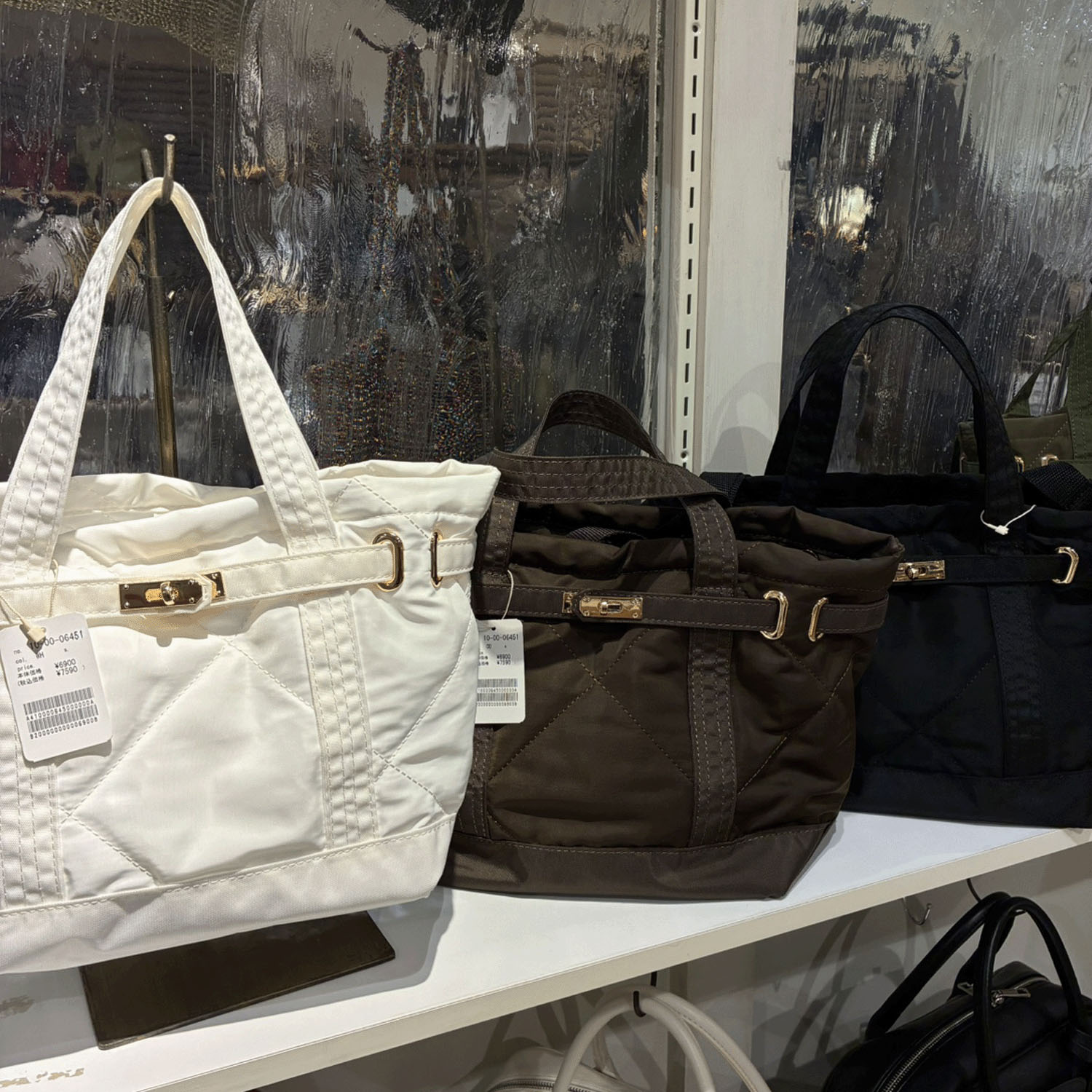 cachecache ナイロンキルティングトートヒネリ使いM - 画像2