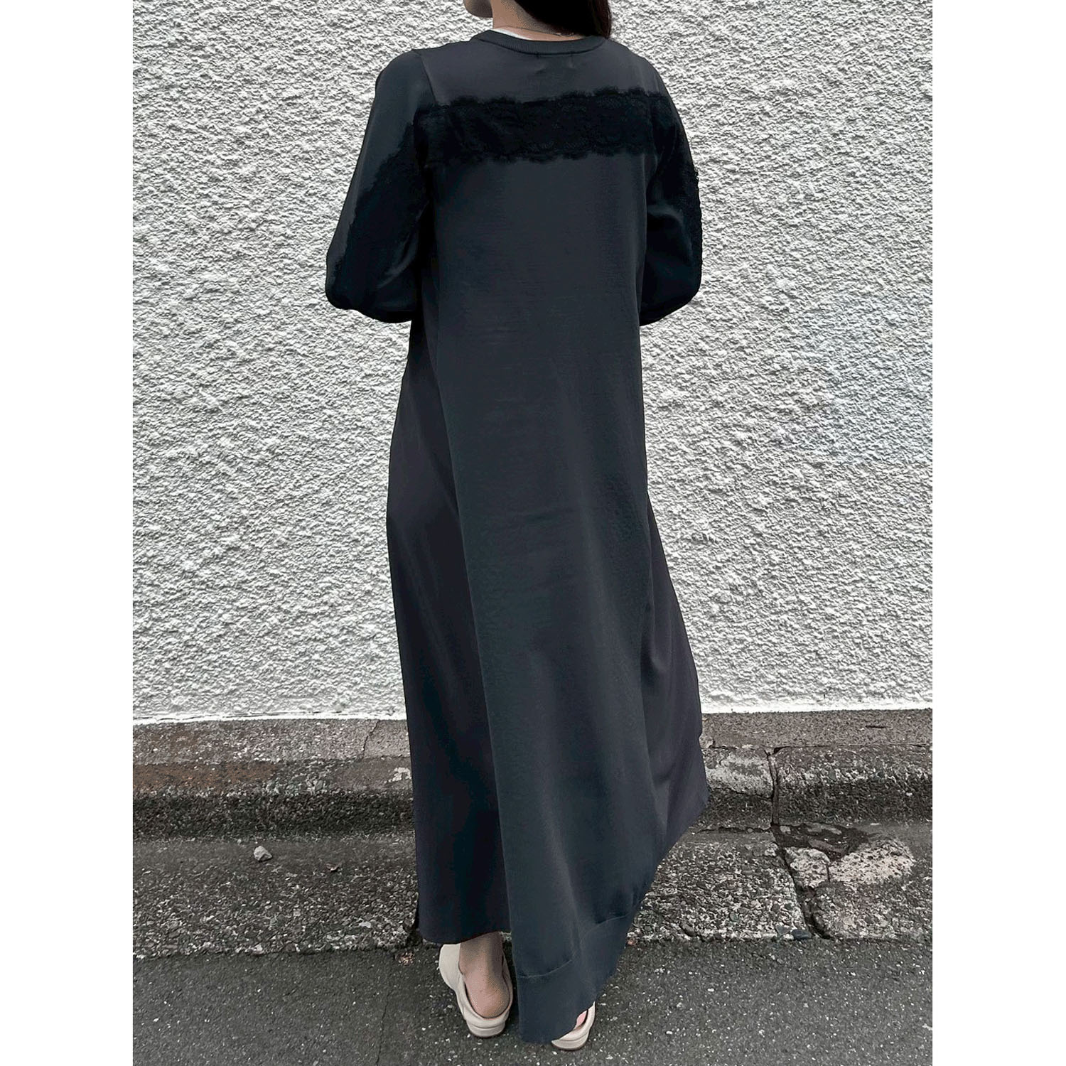 【Insta Live】ROSIEE 後レースライン布帛ニットワンピース - 画像6