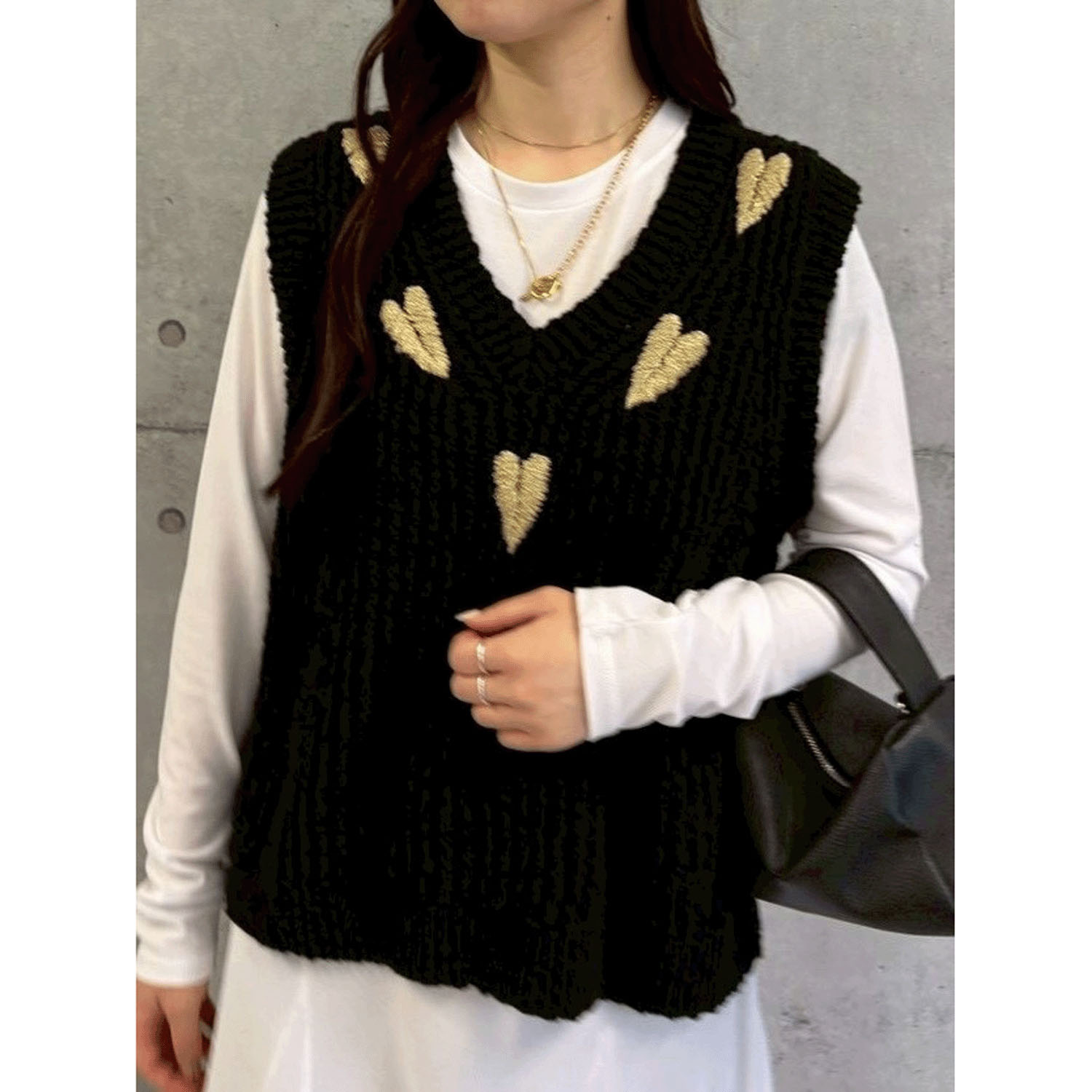 ROSIEE ハート刺繍スラブニットベスト - 画像1