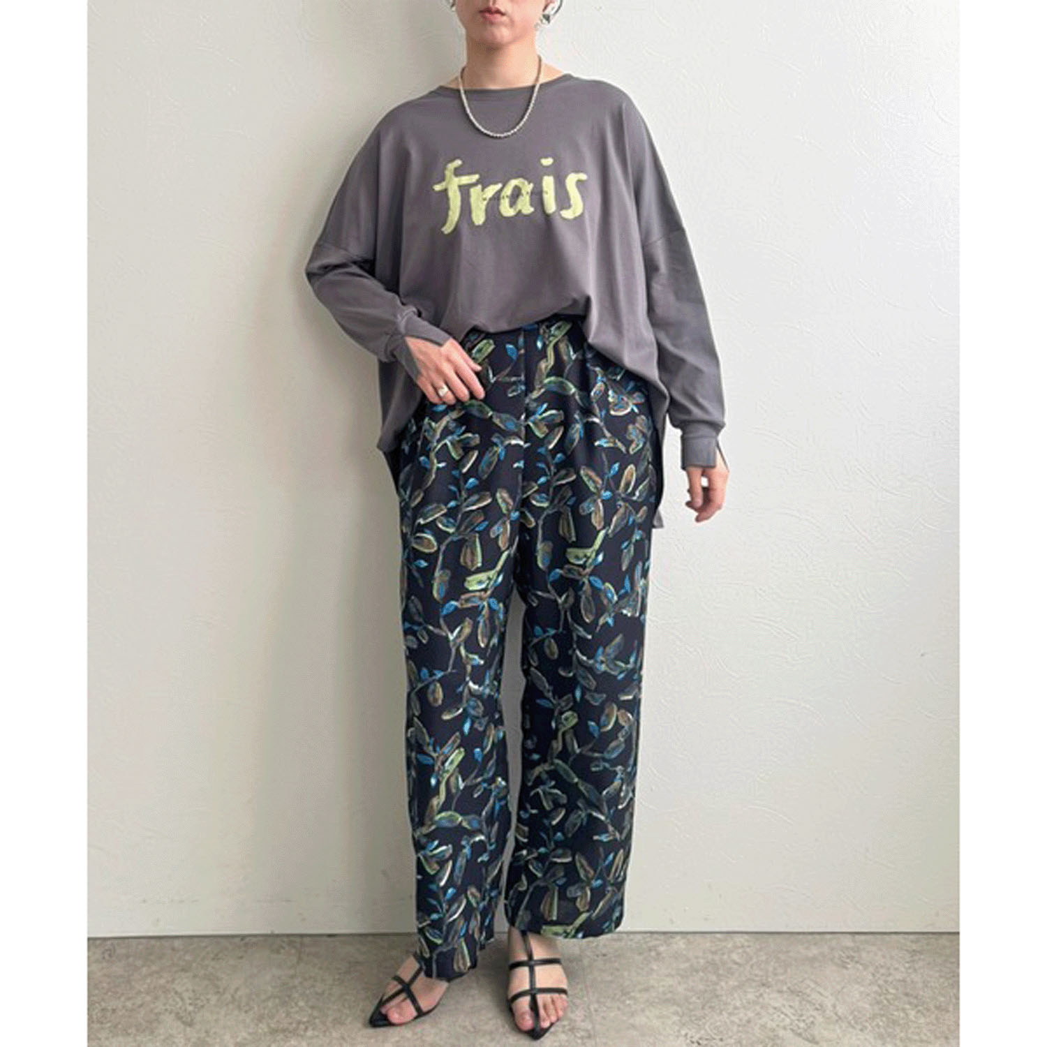 LHELBIE ハンドロゴポンチョロンT - 画像12