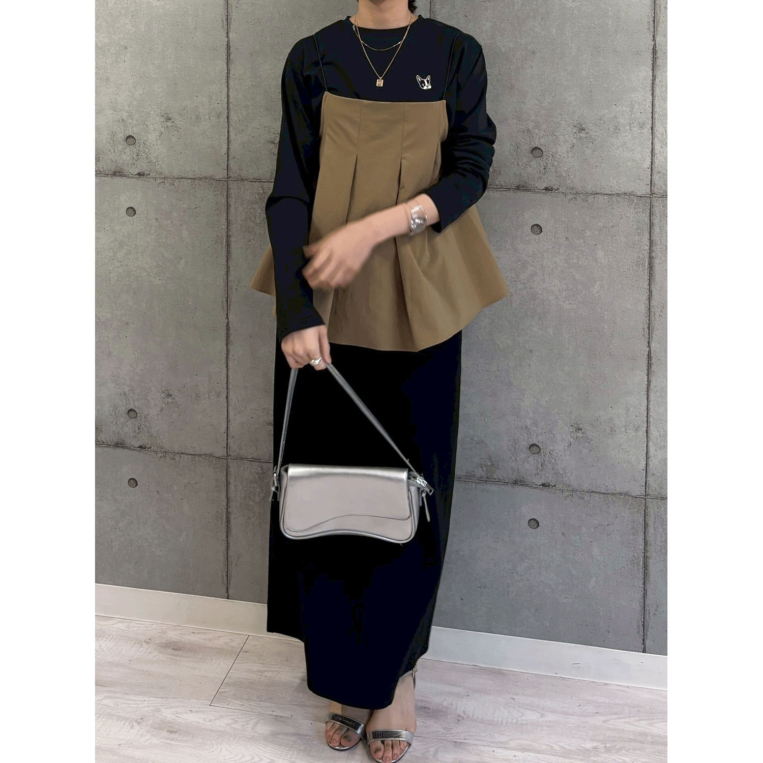 ROSIEE 前後フレンチブルドッグワッペン風刺繍ロンT - 画像22