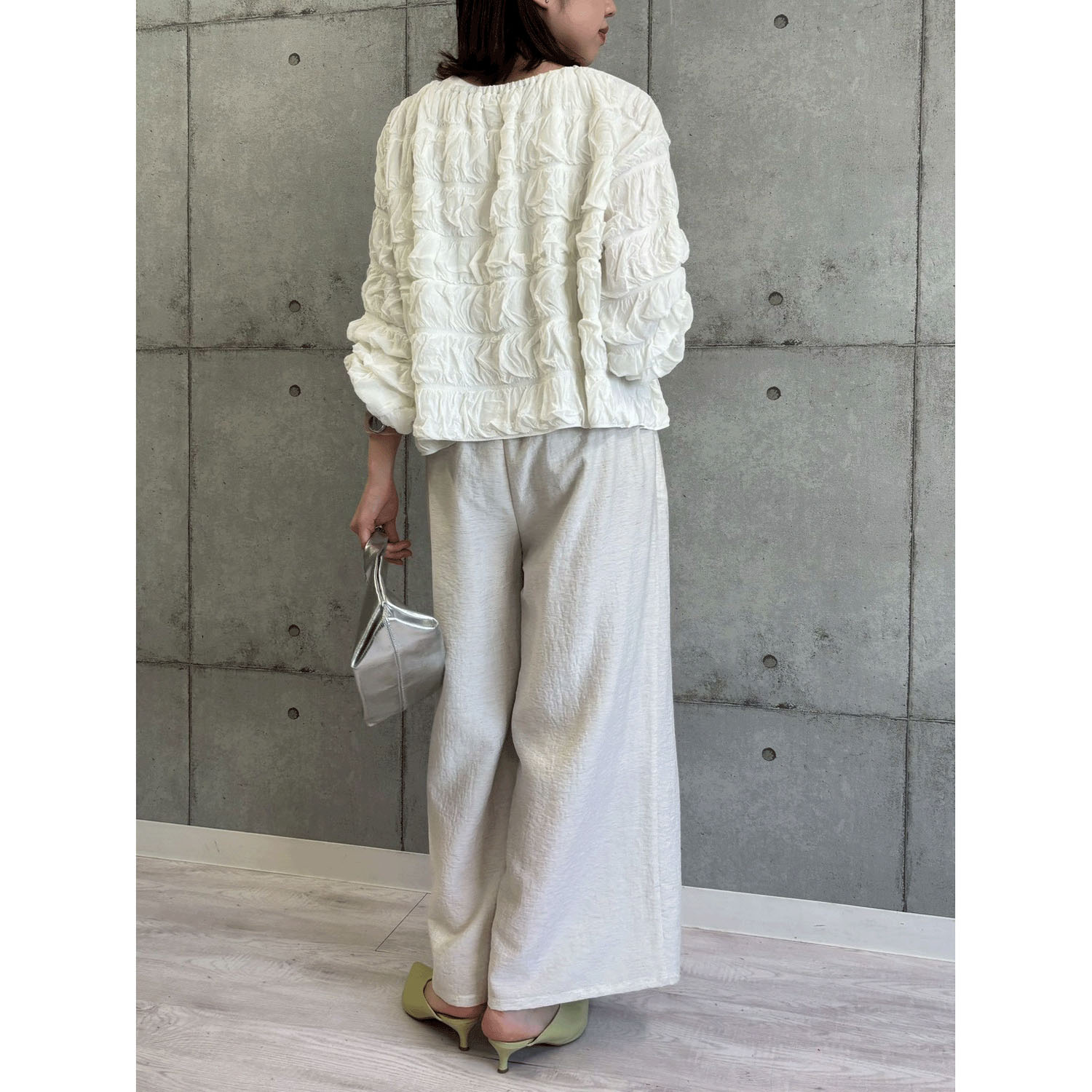 ROSIEE シャーリング魔法ブラウス - 画像9