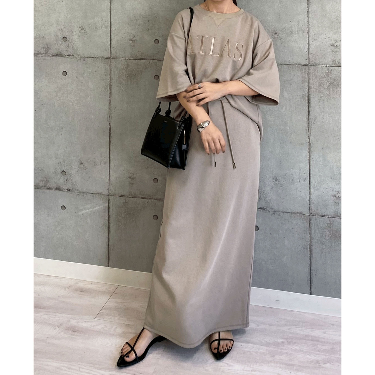 ROSIEE ロゴ刺繍5分袖トップス - 画像13