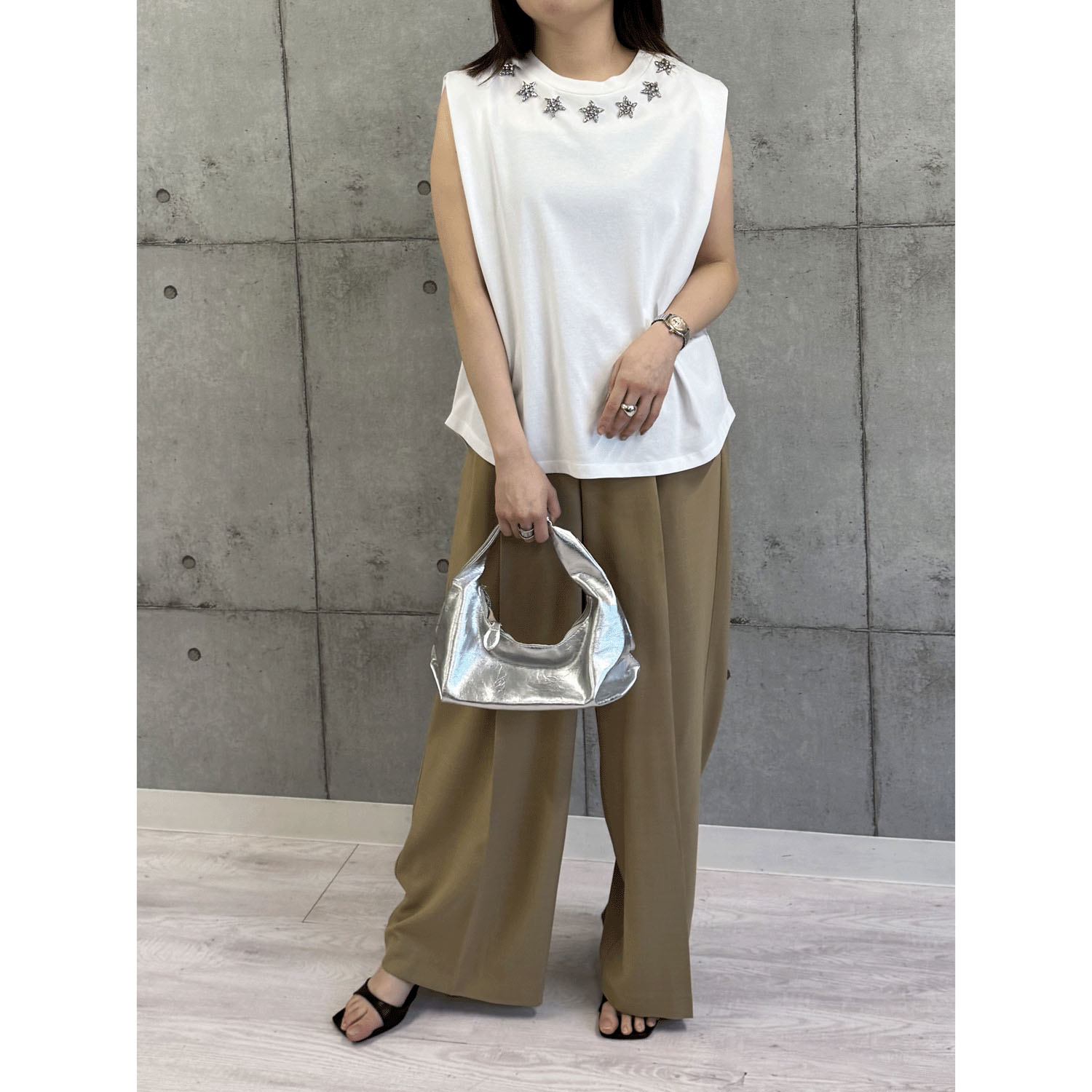 ROSIEE 星ビジューノースリーブTシャツ - 画像8