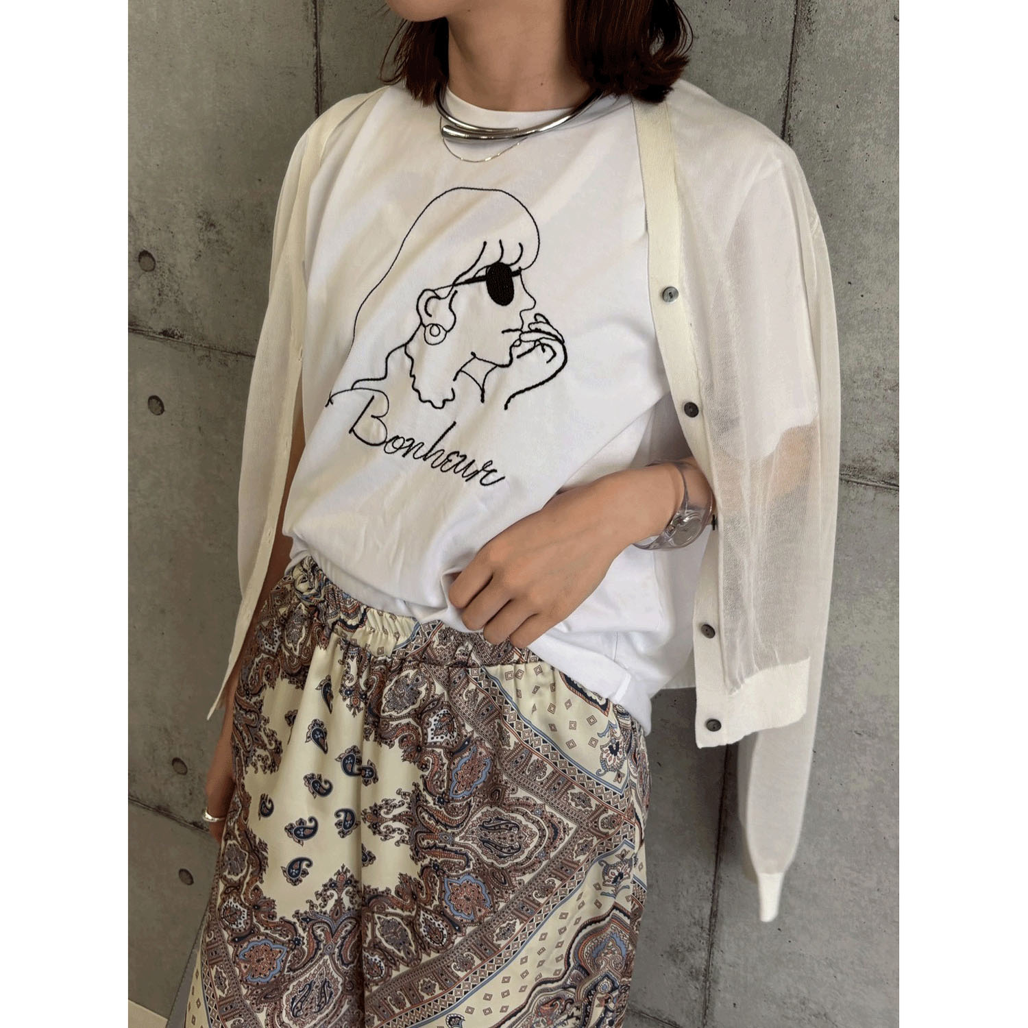 ROSIEE 女の子柄コード刺繍Tシャツ - 画像8