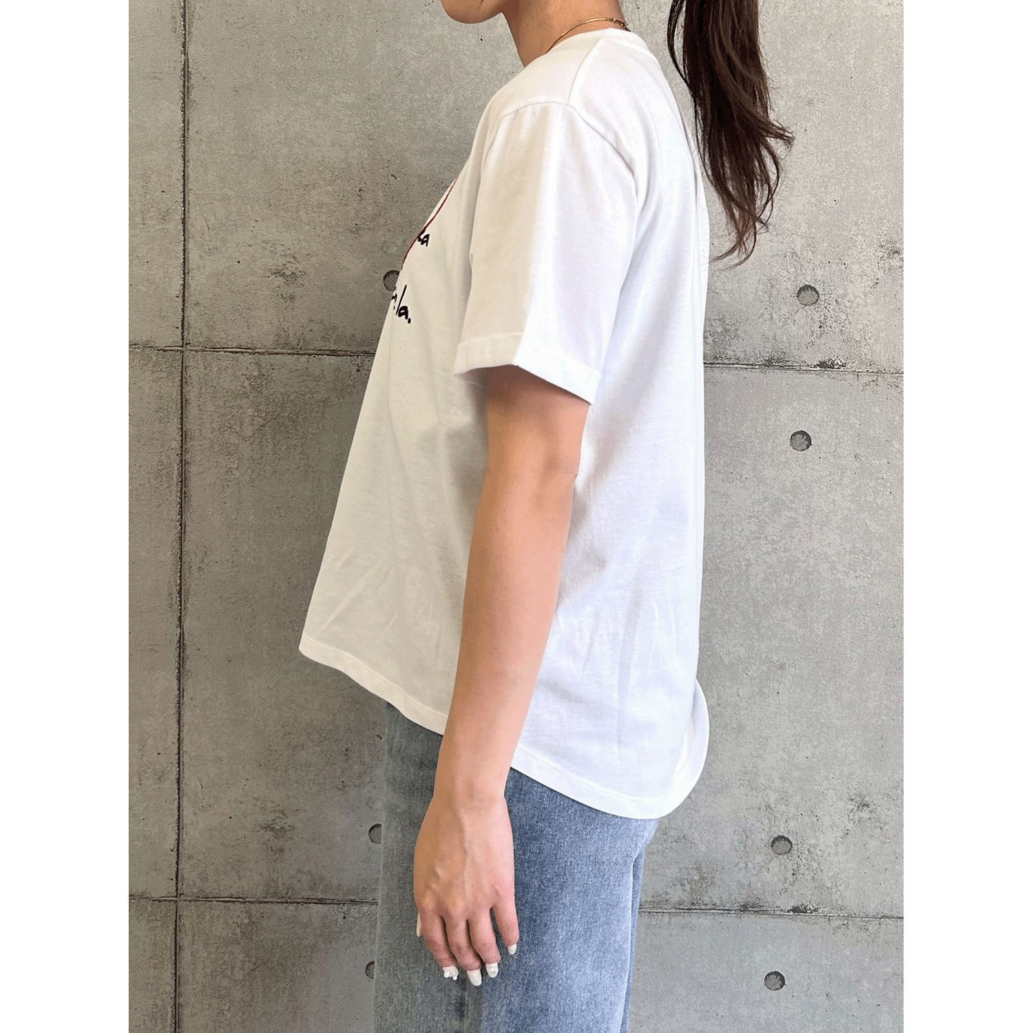 ROSIEE ハート刺繍×手書き風ロゴプリントTシャツ - 画像7