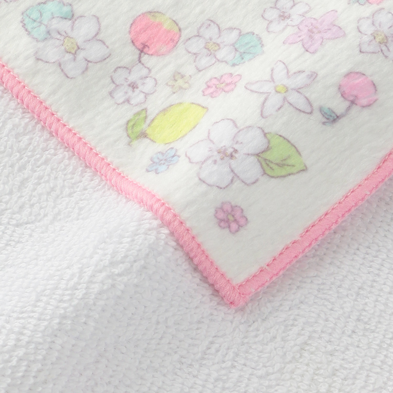 サンリオ ハローキティ タオルハンカチ フルーツ柄 - 画像3