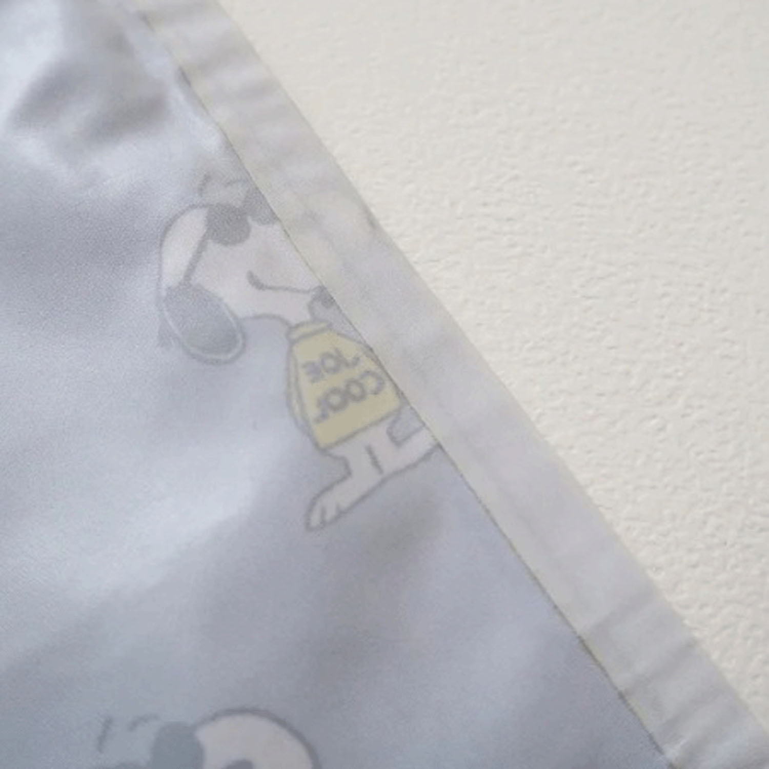 スヌーピー 撥水マルチポーチ M （PEANUTS） BEIGE - 画像4