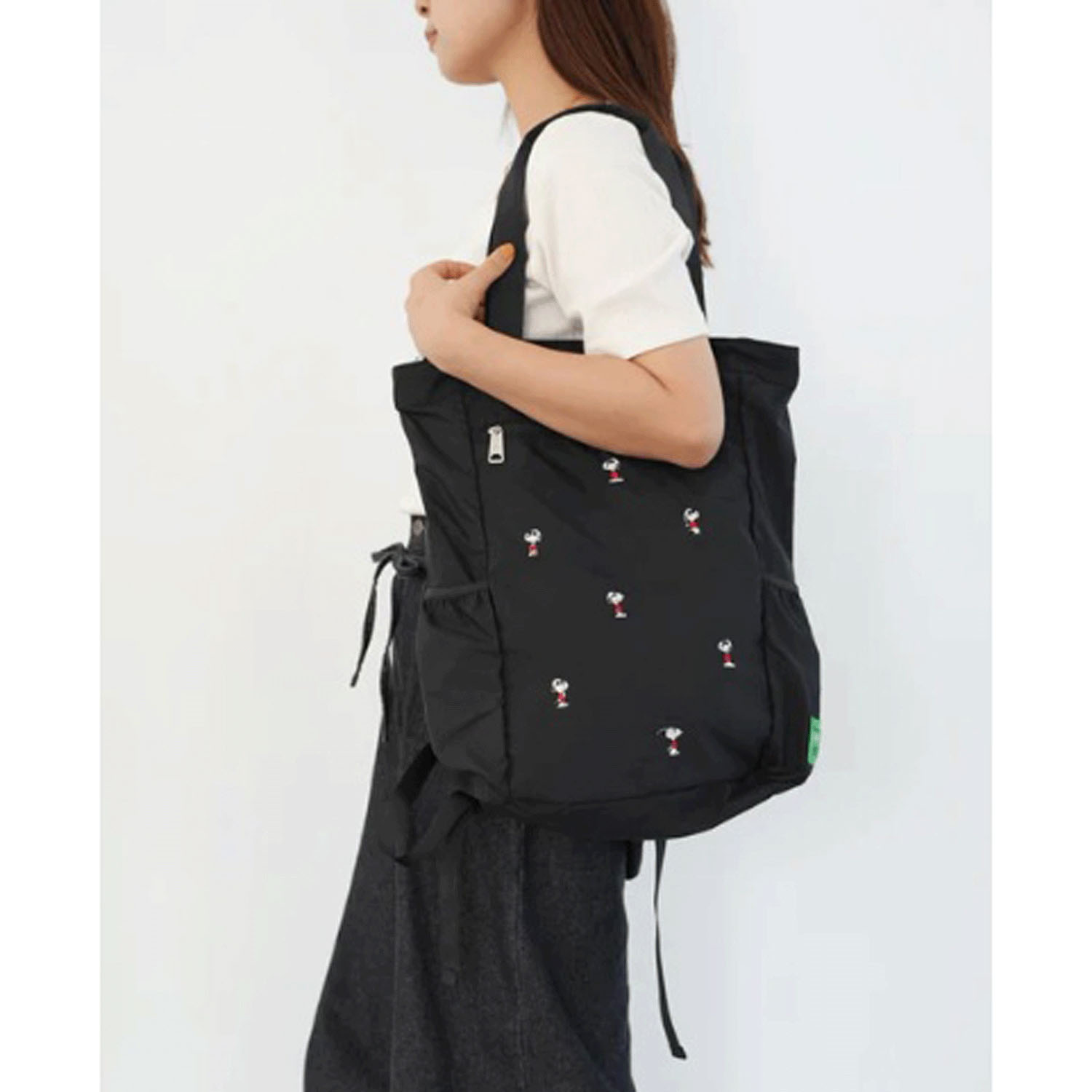 スヌーピー（PEANUTS） SOLEILポケッタブル2WAYリュック BLACK - 画像5