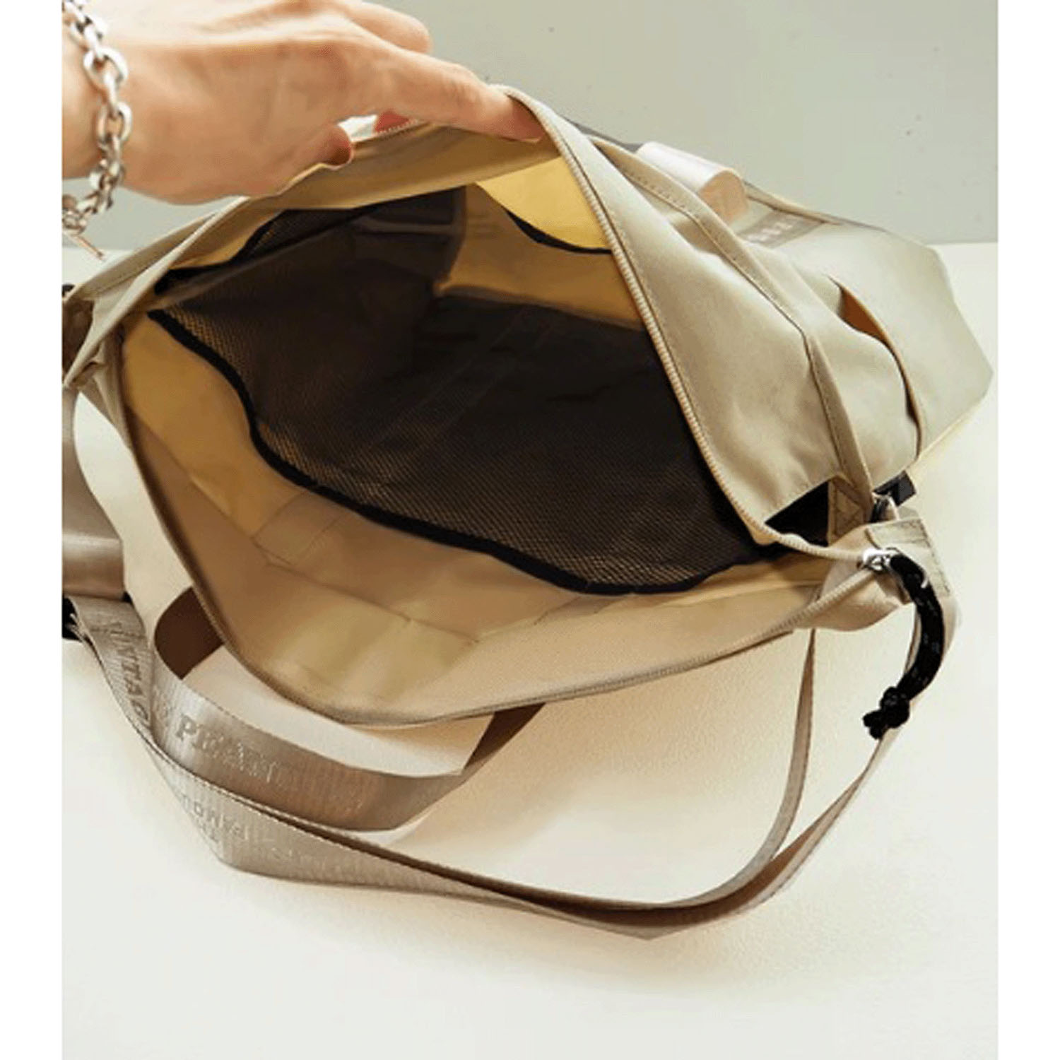 スヌーピー（PEANUTS）SOLEIL トートL LIGHT BEIGE - 画像2