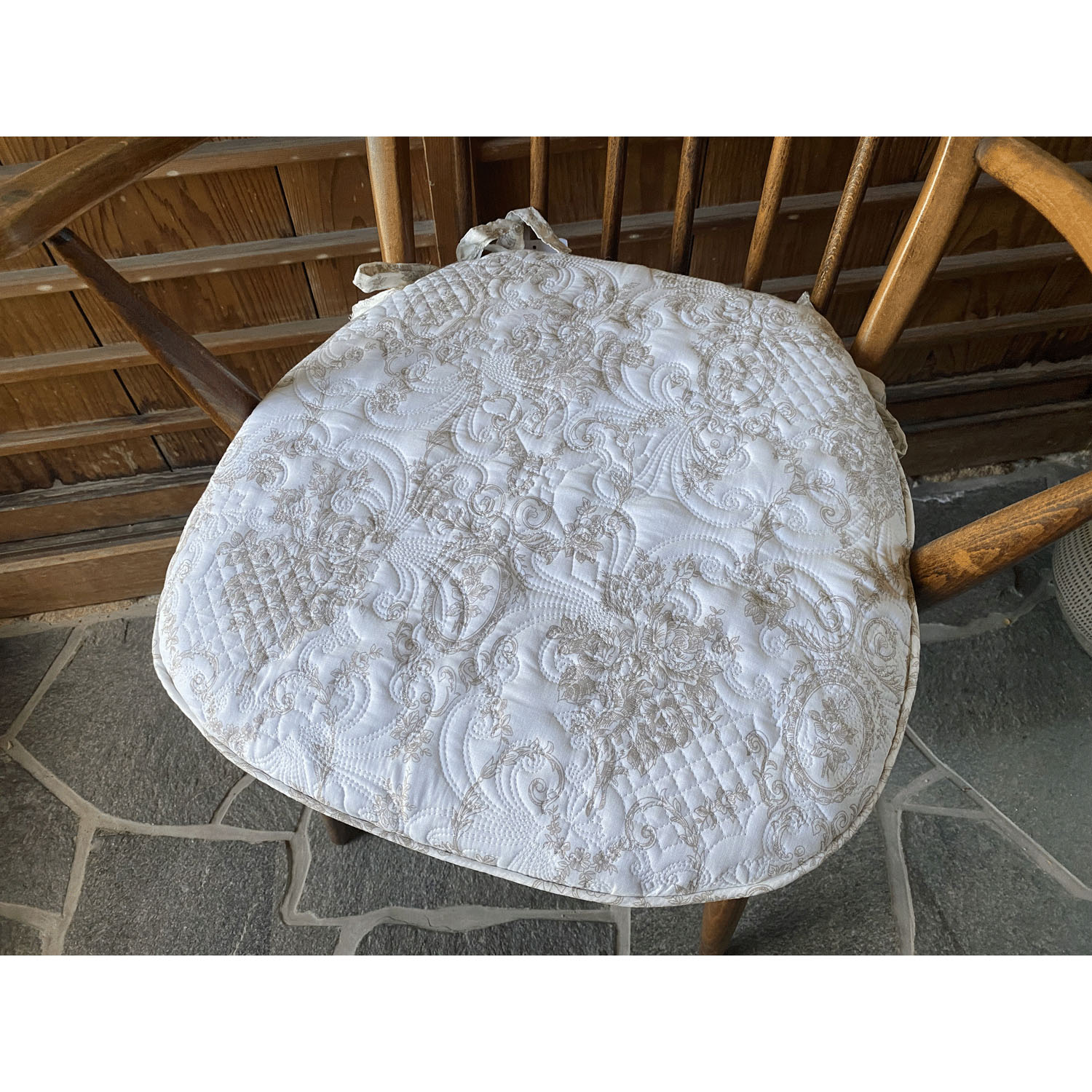 フィナベージュキルト 紐付きシートクッション