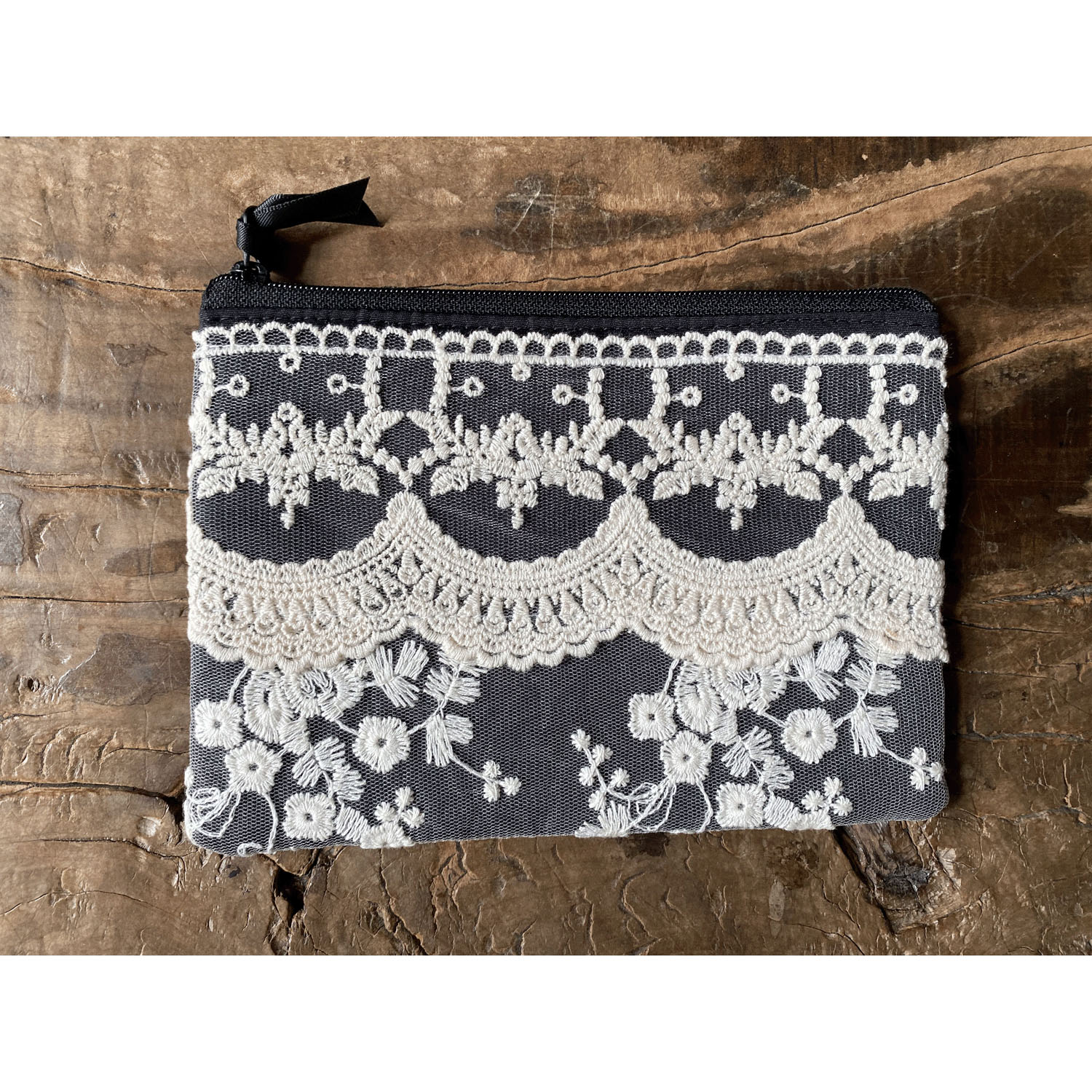 マリアベージュブラック フラットポーチ S - 画像1