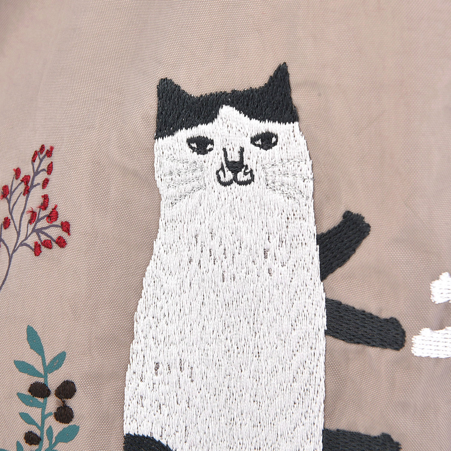 撥水加工刺繍ワッシャーバッグ M なごなごさん柄 - 画像5