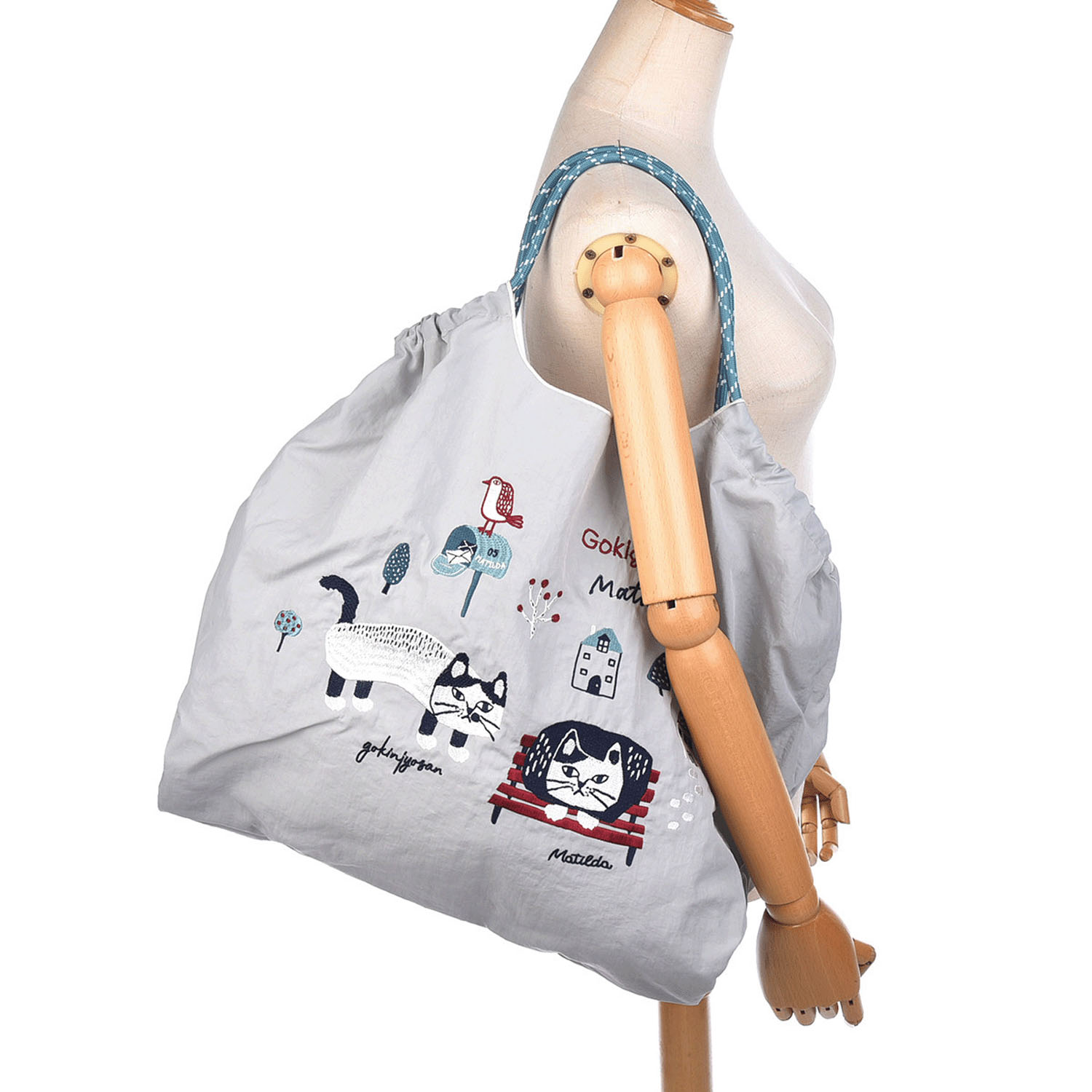 【オフホワイト：取り扱い終了】撥水加工刺繍ワッシャーバッグ L マチルダさん柄 - 画像11