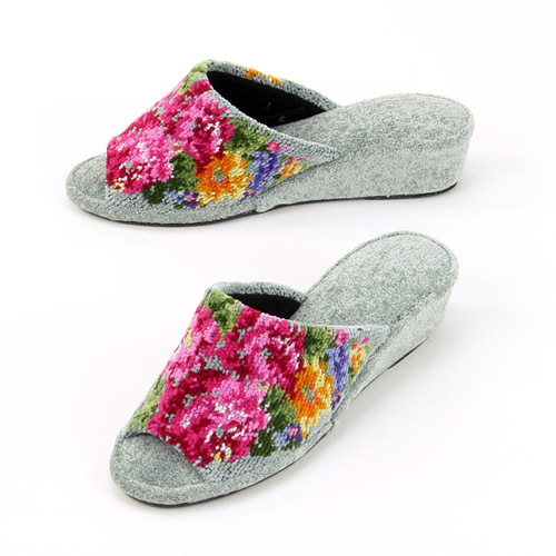 【12・15：在庫限り】シャンティ ヒールスリッパ Sサイズ - 画像2