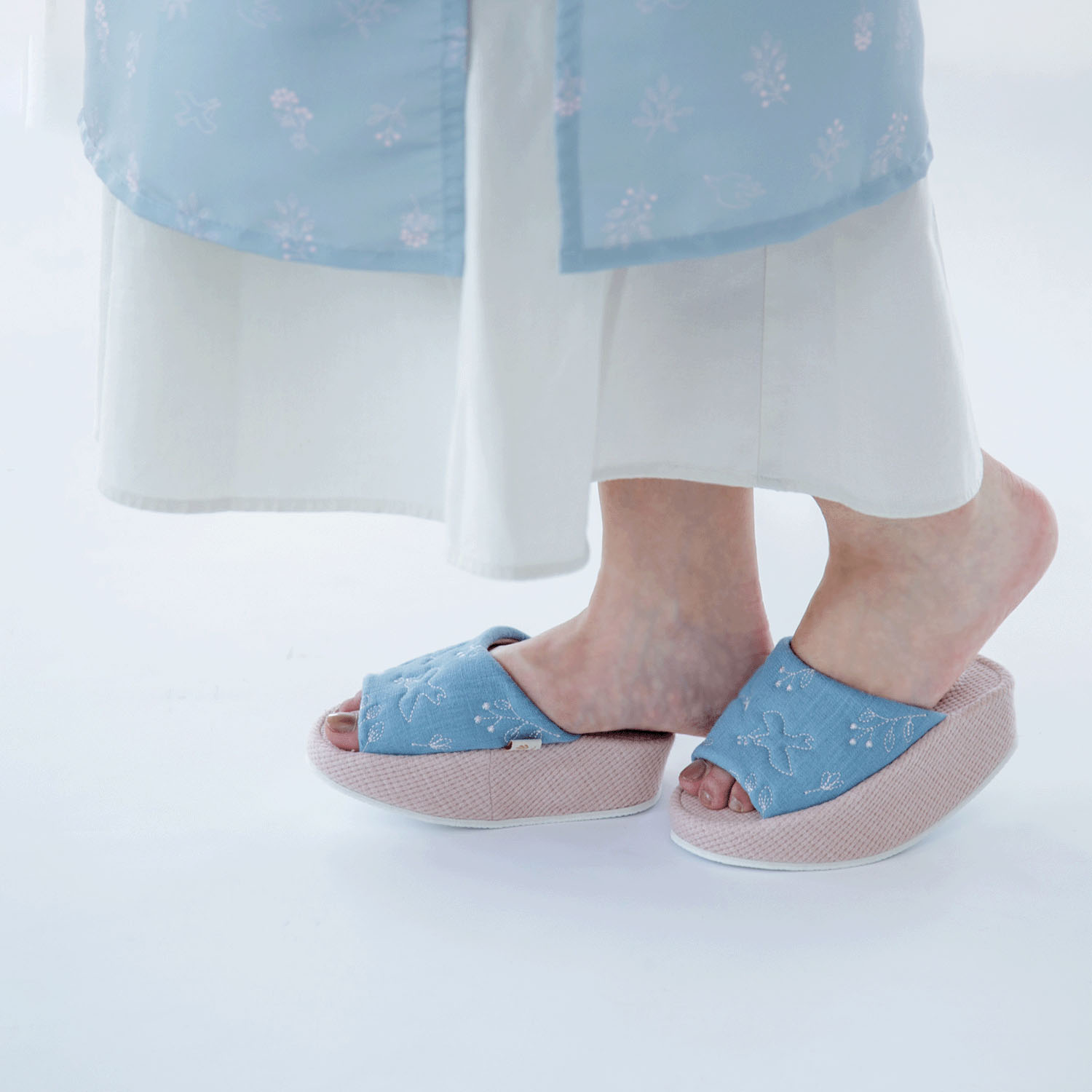 ハノカ バランスストレッチスリッパ - 画像1