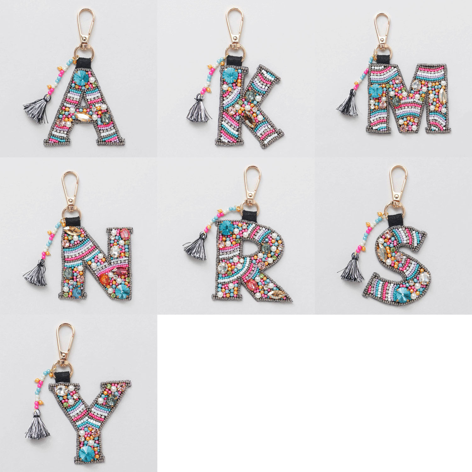 ビジュー イニシャルチャーム【02、07メーカー終了】