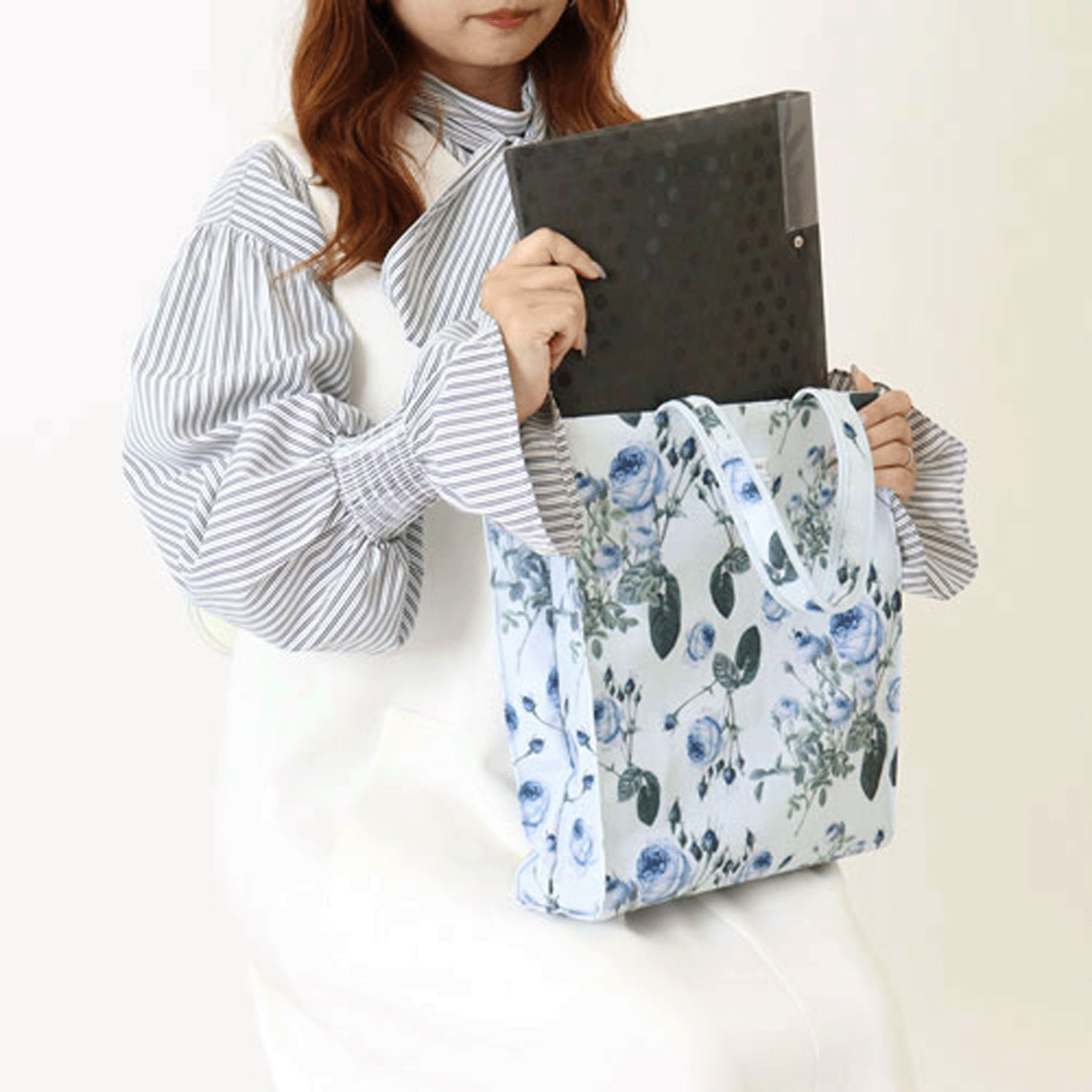 ブルーローズ A4トートバッグ - 画像5