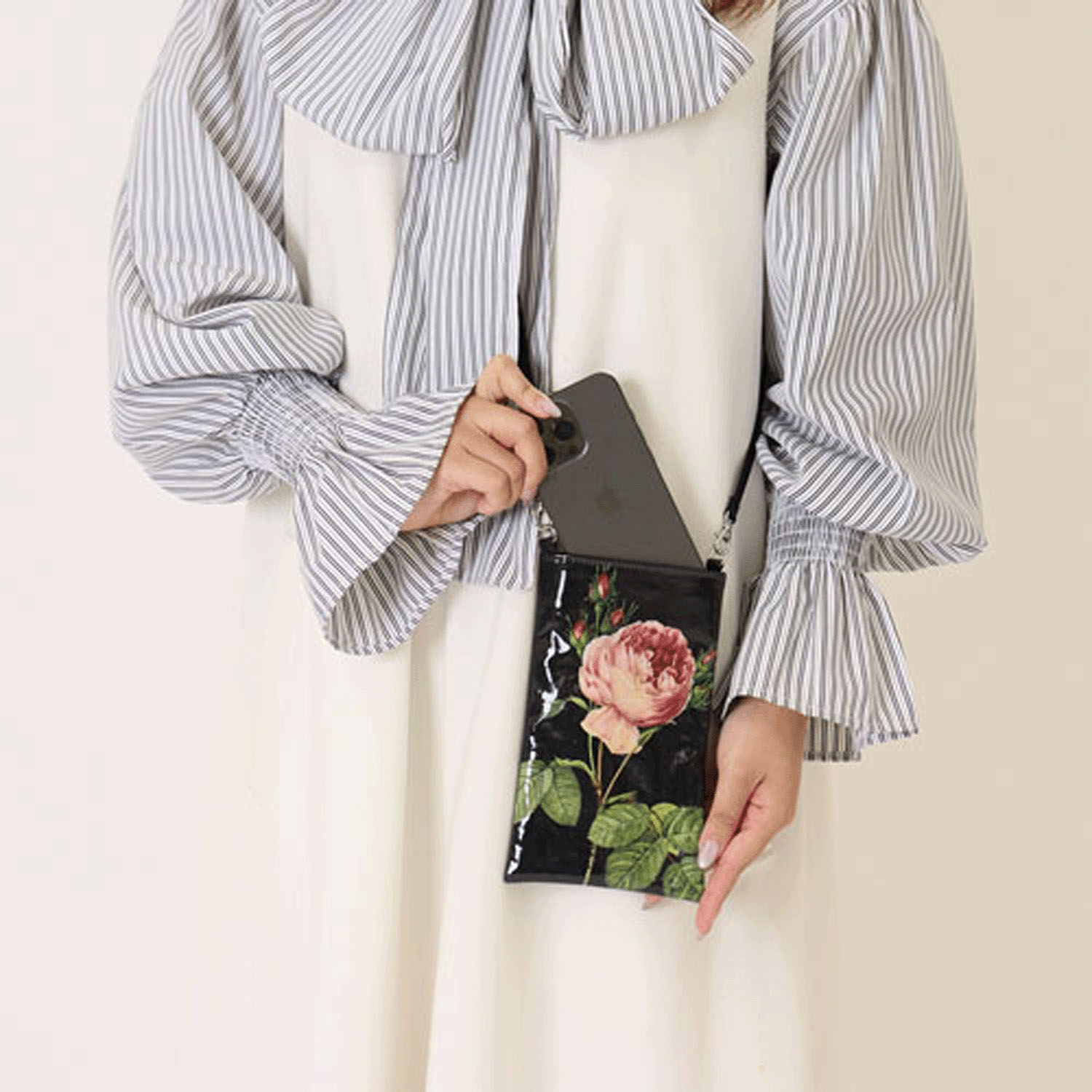 ルドゥーテ ワンポイントスマホショルダー - 画像2