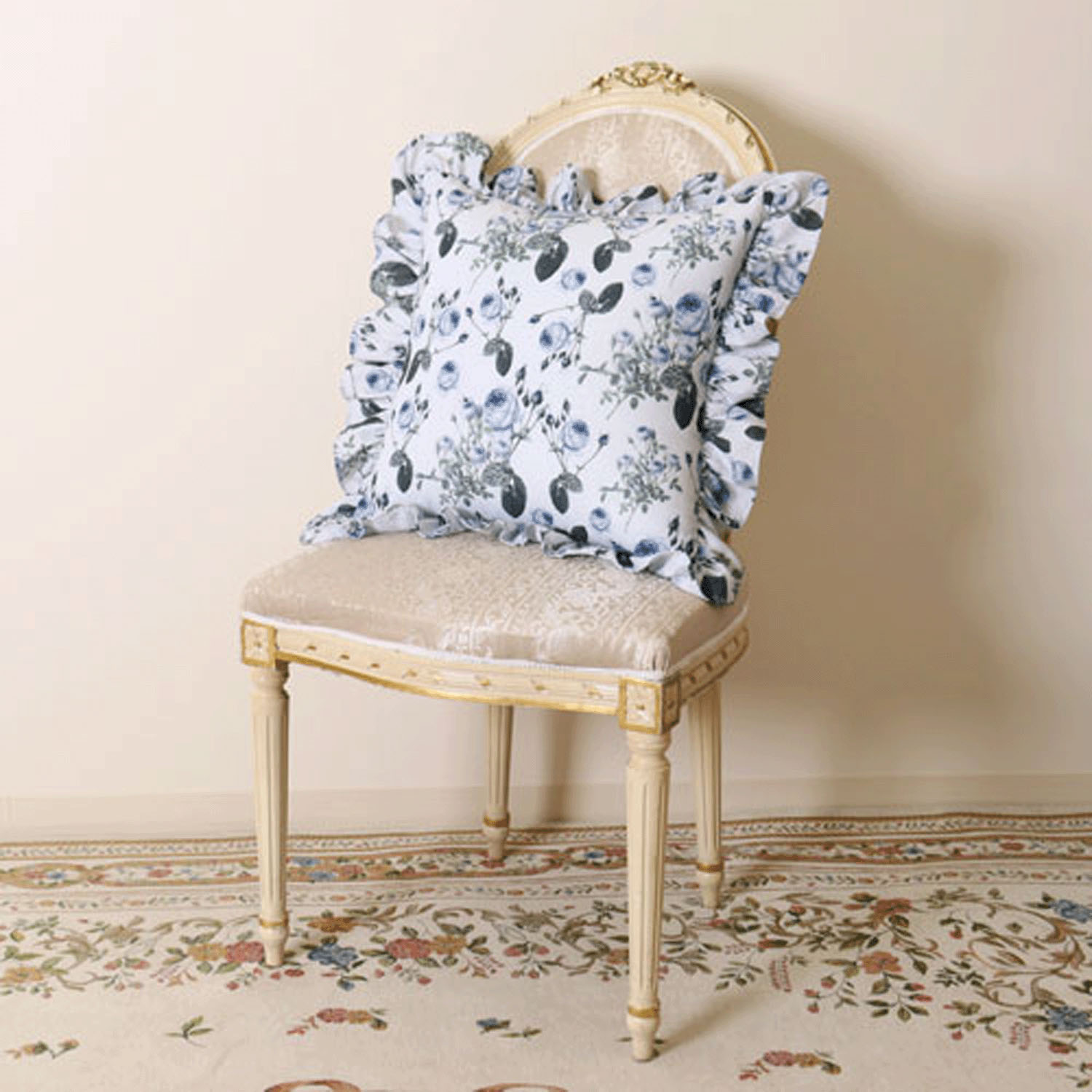 ルドゥーテ ブルーローズ  クッション（中材入り） - 画像1